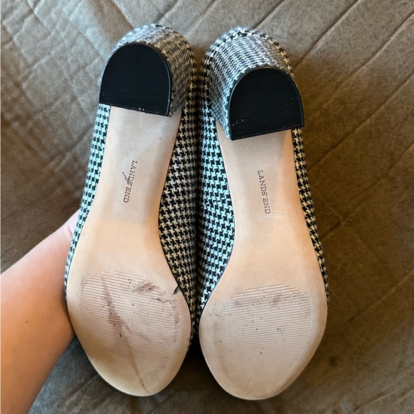 Lands End Black and White Checkered Pumps, Size 10 - Picture 2 of 4